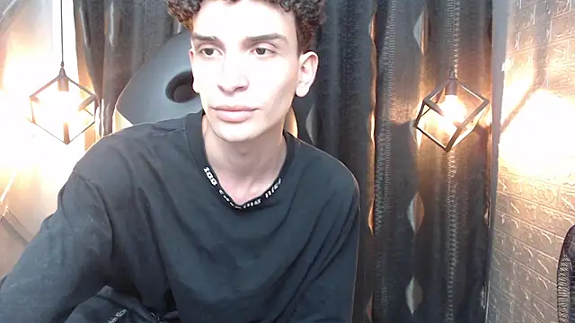DAMIAN_22 Live XXX Chat