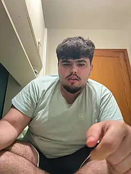 دردشة Yannick04 الجنسية المباشرة