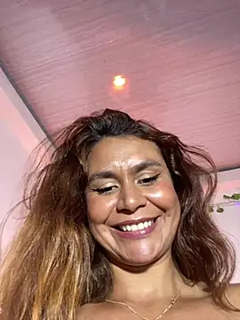Chat XXX en directo de Milf_Luna_
