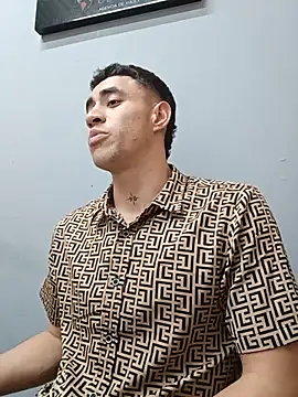 Cris-h Chat XXX live