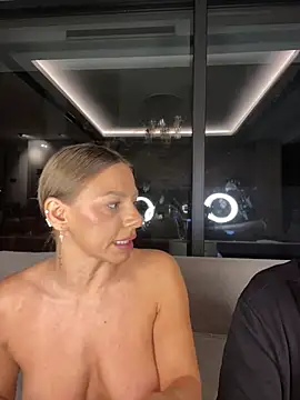 XXX chat uživo modela SexOnMyLvL