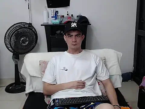 Chatroom XXX en direct de Zac_Efront