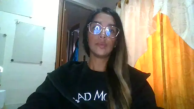 Juanabrunette7 现场XXX聊天