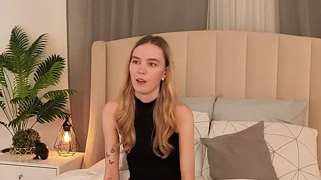 Chat XXX en directo de NikkiRyx