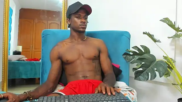 Онлайн чат XXX Charliedamn