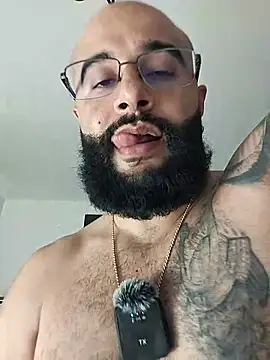 Chatroom XXX en direct de Luke__09