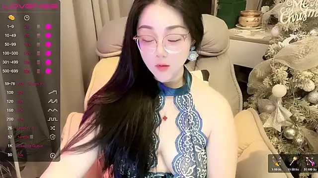 Monica-666888- 现场XXX聊天