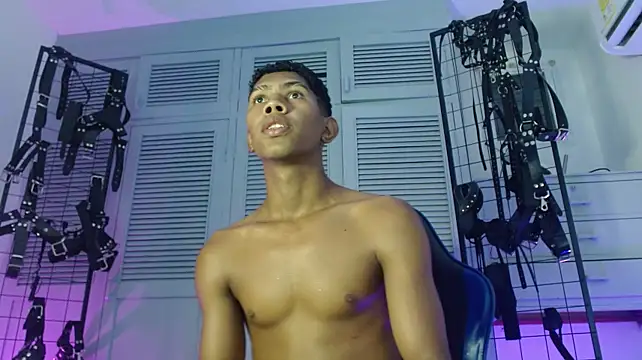 skiper_monstercock Chat XXX live