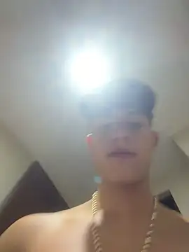 Chatroom XXX en direct de Lander_Cruz