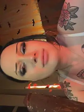 XXX chat uživo modela MCThroatGoat