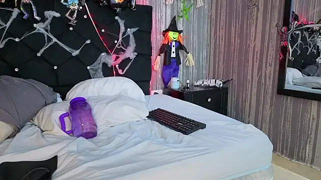 Emmaa_Rossee – Naživo XXX chat