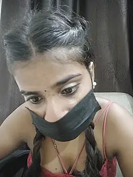Omi_5 – Naživo XXX chat