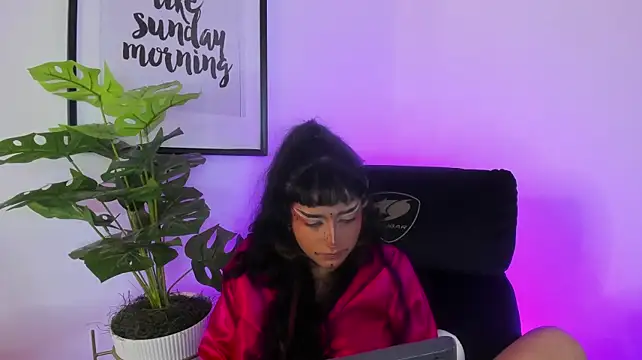 MeowMotta – Naživo XXX chat