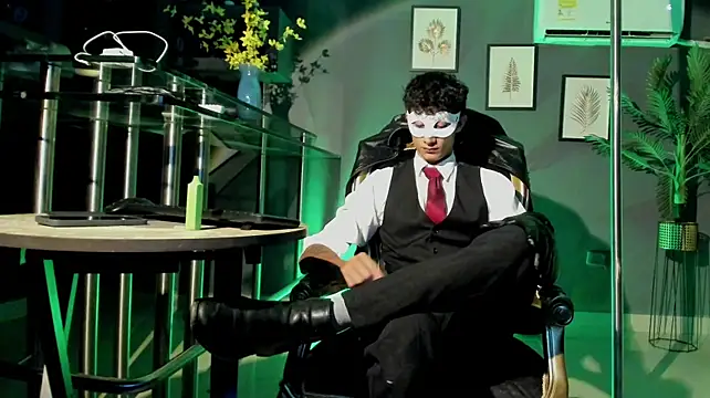 MaxiimoRomano_'s Live XXX Chat