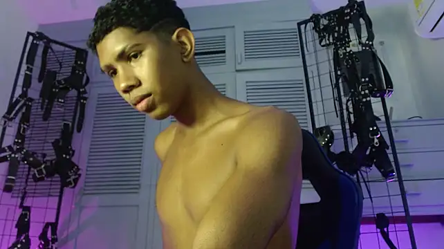 skiper_monstercock élő XXX-chatje