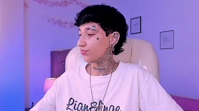 Luci_Rose – Naživo XXX chat