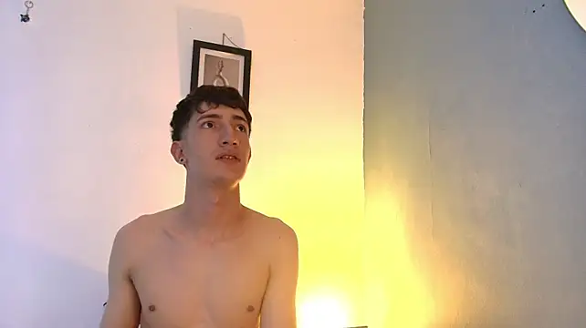 Erick_Taylor3 – Naživo XXX chat