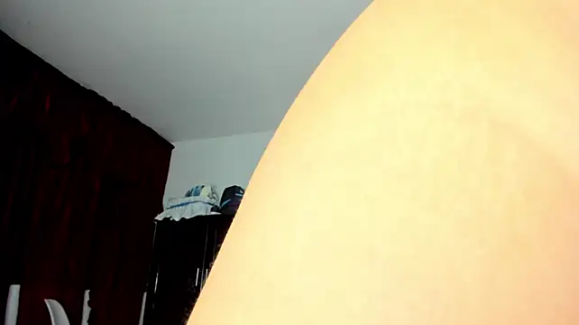 milkqueenboobs – Naživo XXX chat