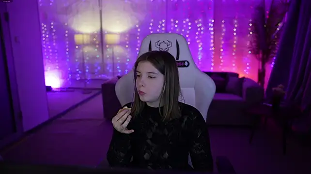 Tessa_054 – Naživo XXX chat