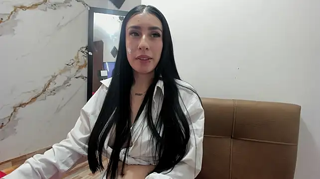 Maily_sh – Naživo XXX chat