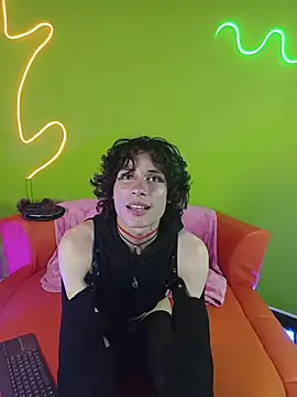 Arian_Castello live XXX chat