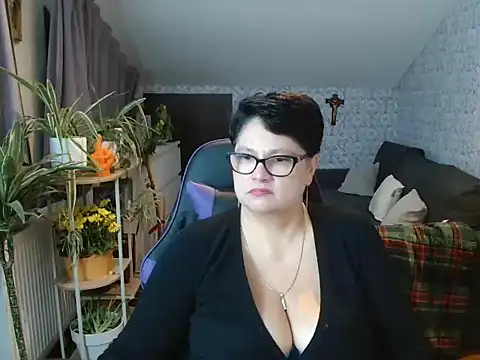 Newgirl4you – Naživo XXX chat