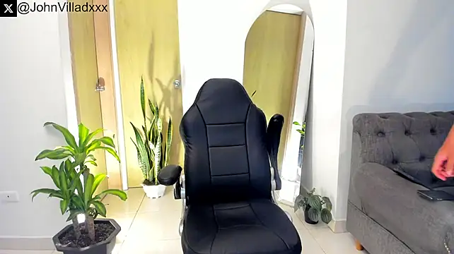 estivii Adlı Modelin Canlı XXX Sohbeti