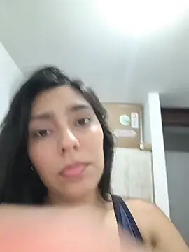 kiara_bloom8 Live XXX Chat