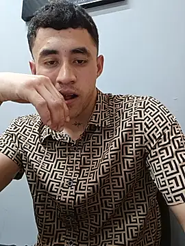 Cris-h Chat XXX live