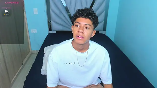 צ'אט XXX בשידור חי של Taley_Carter