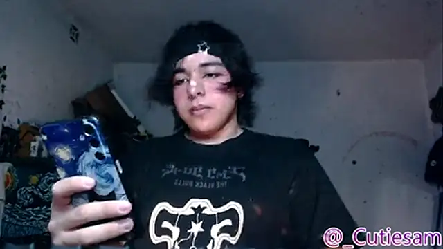 Cutie_Sam élő XXX-chatje