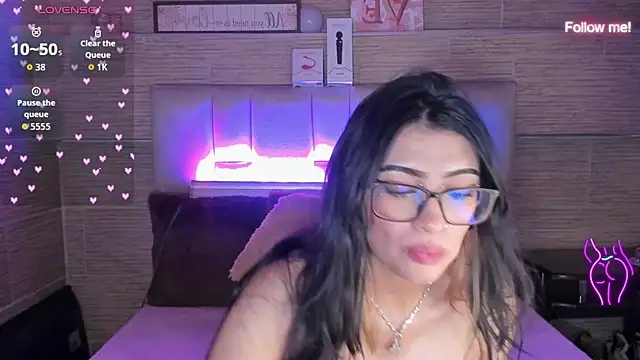 mia_devine_n Live XXX chat