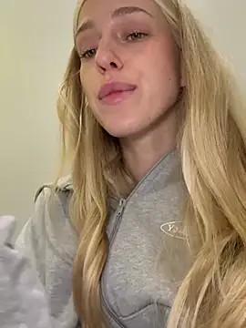 kira_mia – Naživo XXX chat
