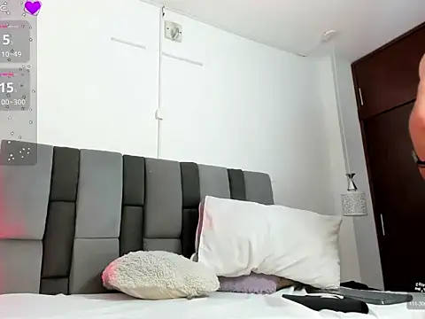 Adrian_Rouse live XXX chat