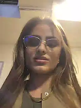 Chat XXX en directo de Ariaa_Collins