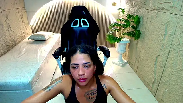 tiffany__r – Naživo XXX chat