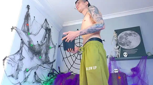 Chatroom XXX en direct de BryanGrey__