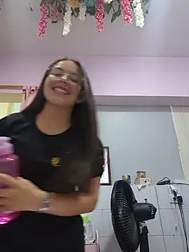 Emmasweet_Val Chat XXX in diretta
