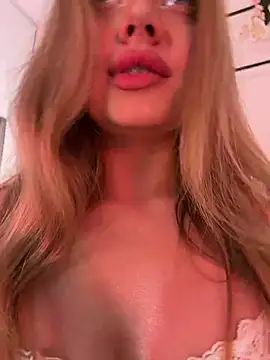 SIlviaBeyt's Live XXX Chat