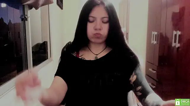 wishm3 – Live XXX-chat