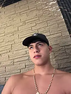 Chat XXX ao vivo de Lander_Cruz
