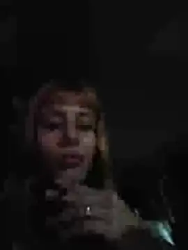 צ'אט XXX בשידור חי של Garota_atrevida