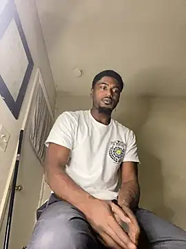 BrownSkinHandsome XXX чат на живо