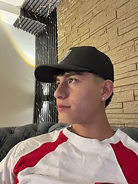 Lander_Cruz Live XXX-Chat