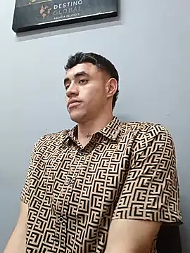 Chat +18 de Cris-h ao vivo