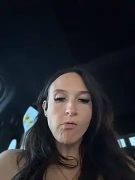 Kate-Paul live XXX chat