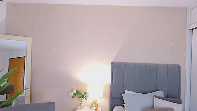 Zoeee18 Chat XXX in diretta