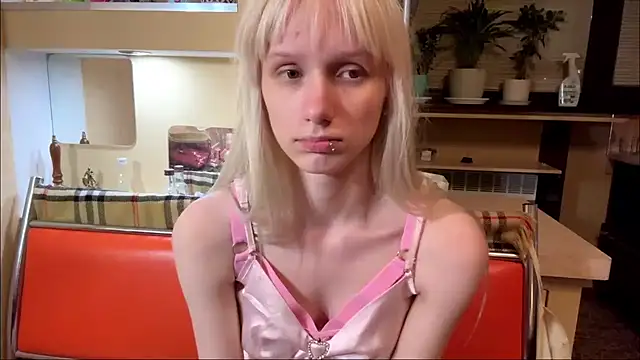XXX chat uživo modela Blondilis