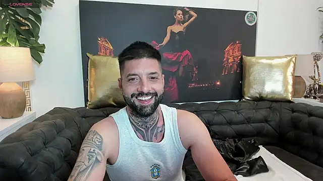 TommyDum's Live XXX Chat