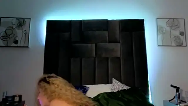 MistressexEmily's Live XXX Chat